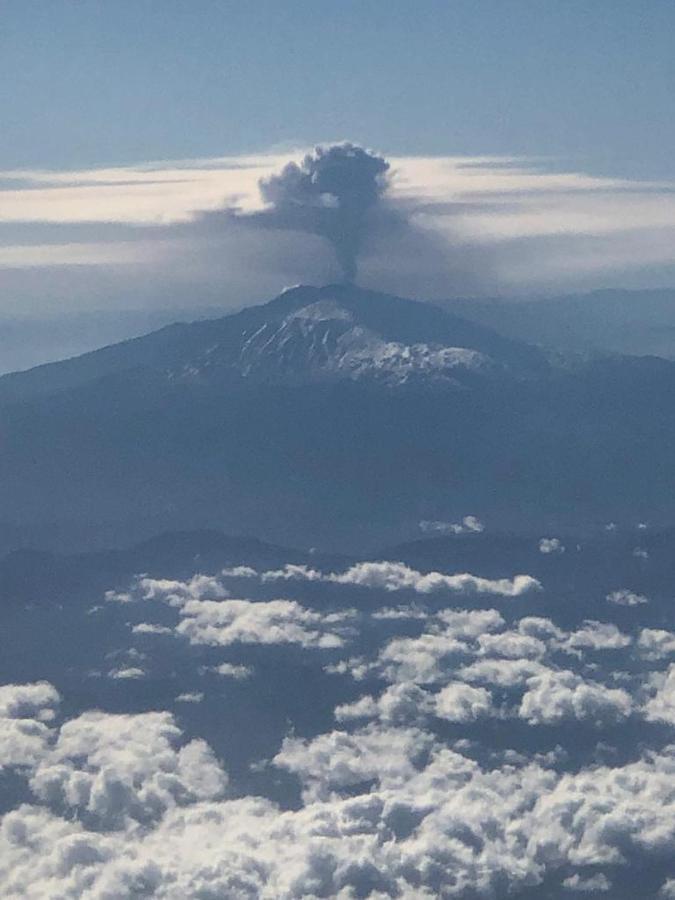 Le Tre Meraviglie A 200 M Dal Mare CTA Exteriör bild