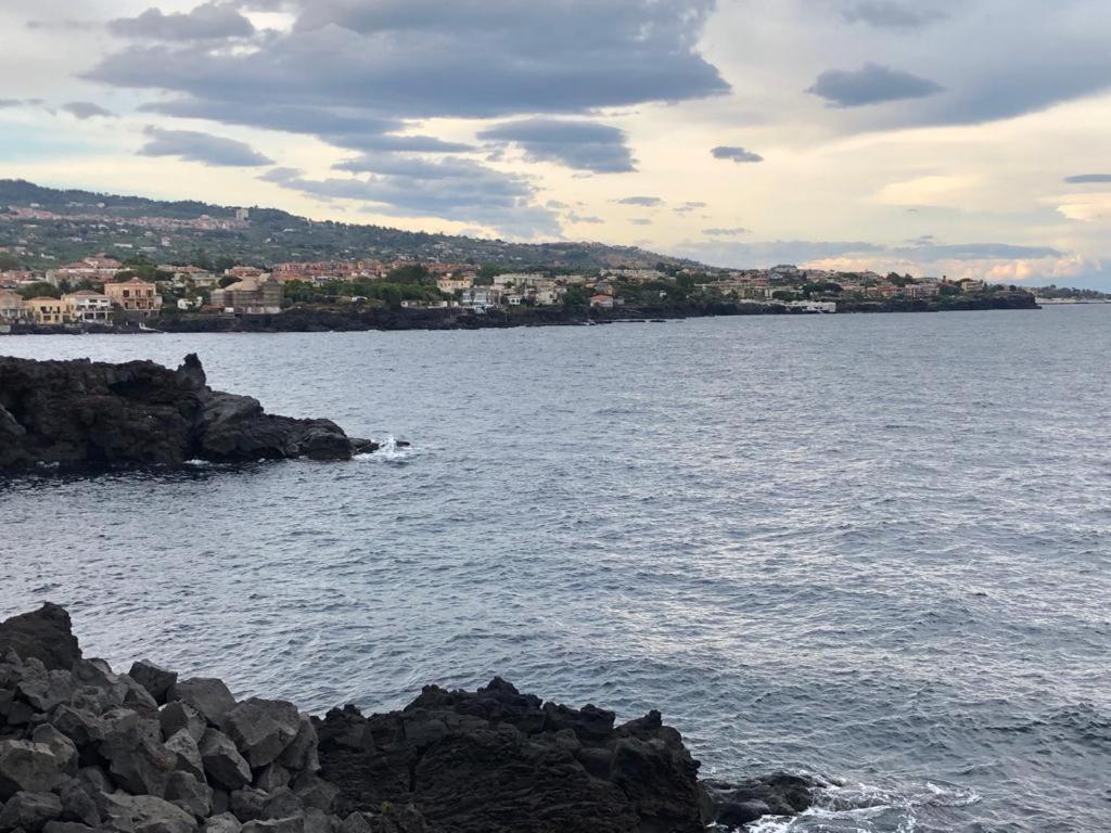 Le Tre Meraviglie A 200 M Dal Mare CTA Exteriör bild